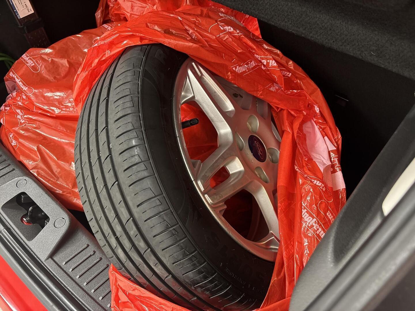 FORD Fiesta 2015