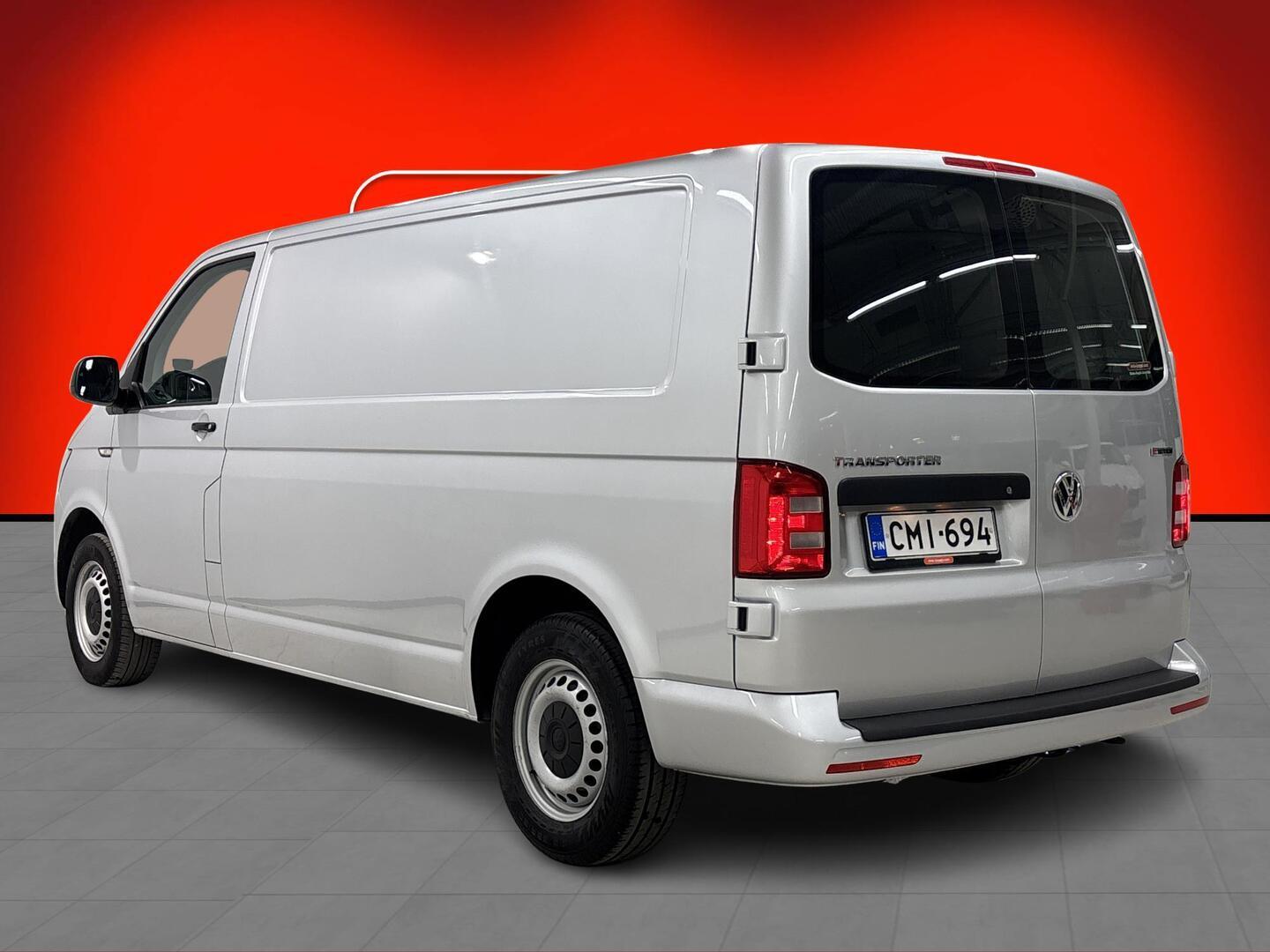 VOLKSWAGEN TRANSPORTER 2019
