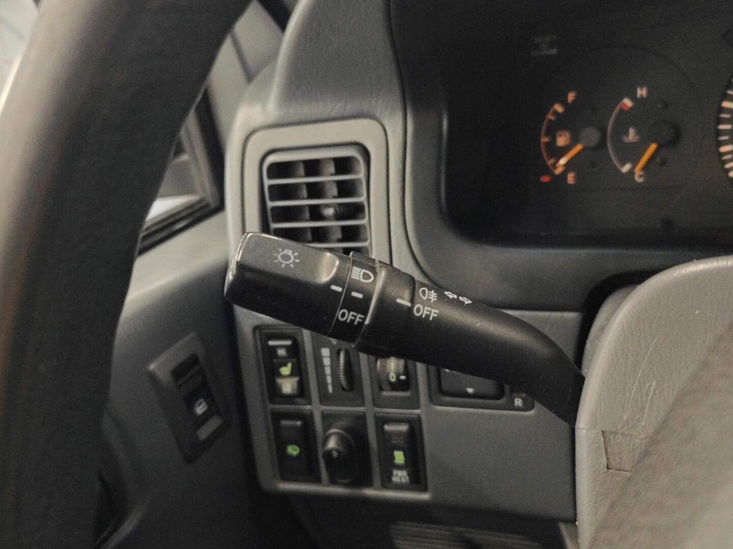 TOYOTA Hiace 2007