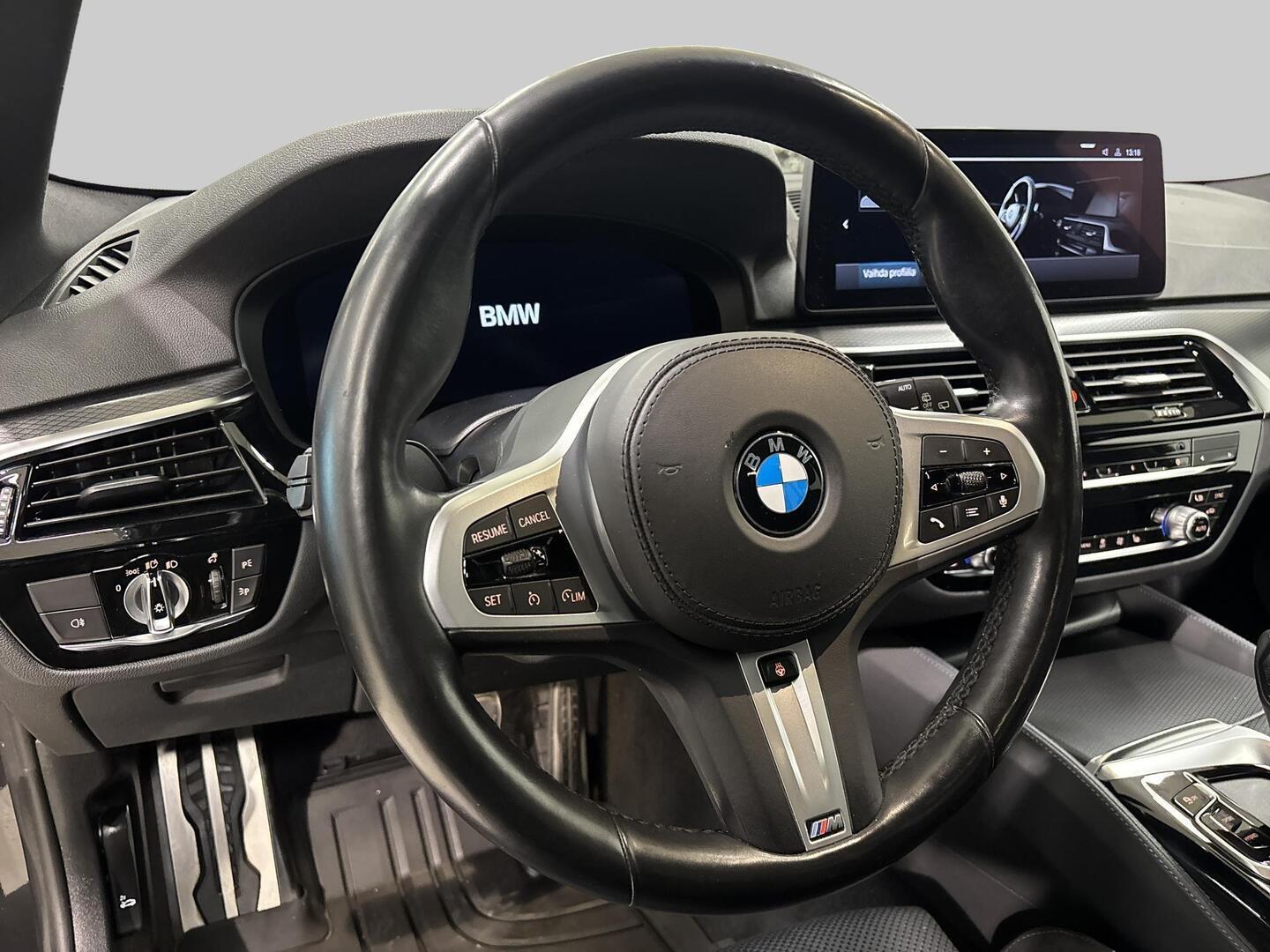BMW 530 2021