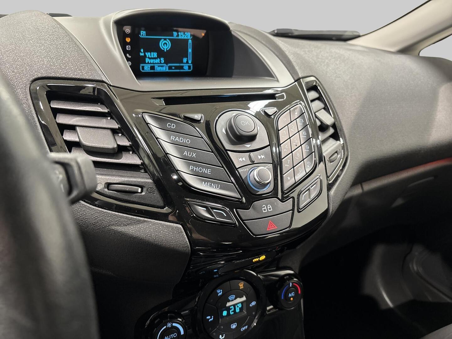 FORD Fiesta 2014