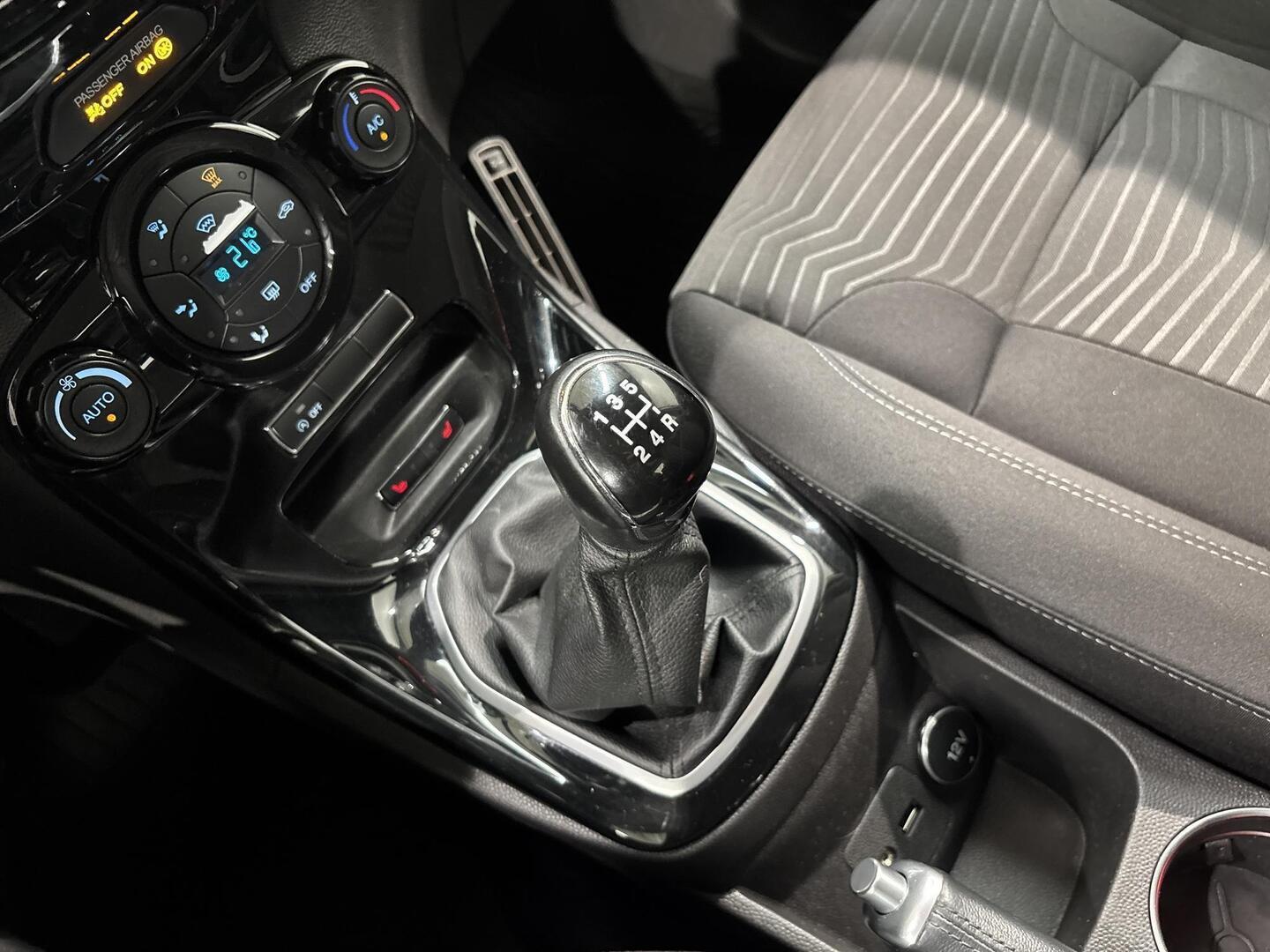 FORD Fiesta 2014