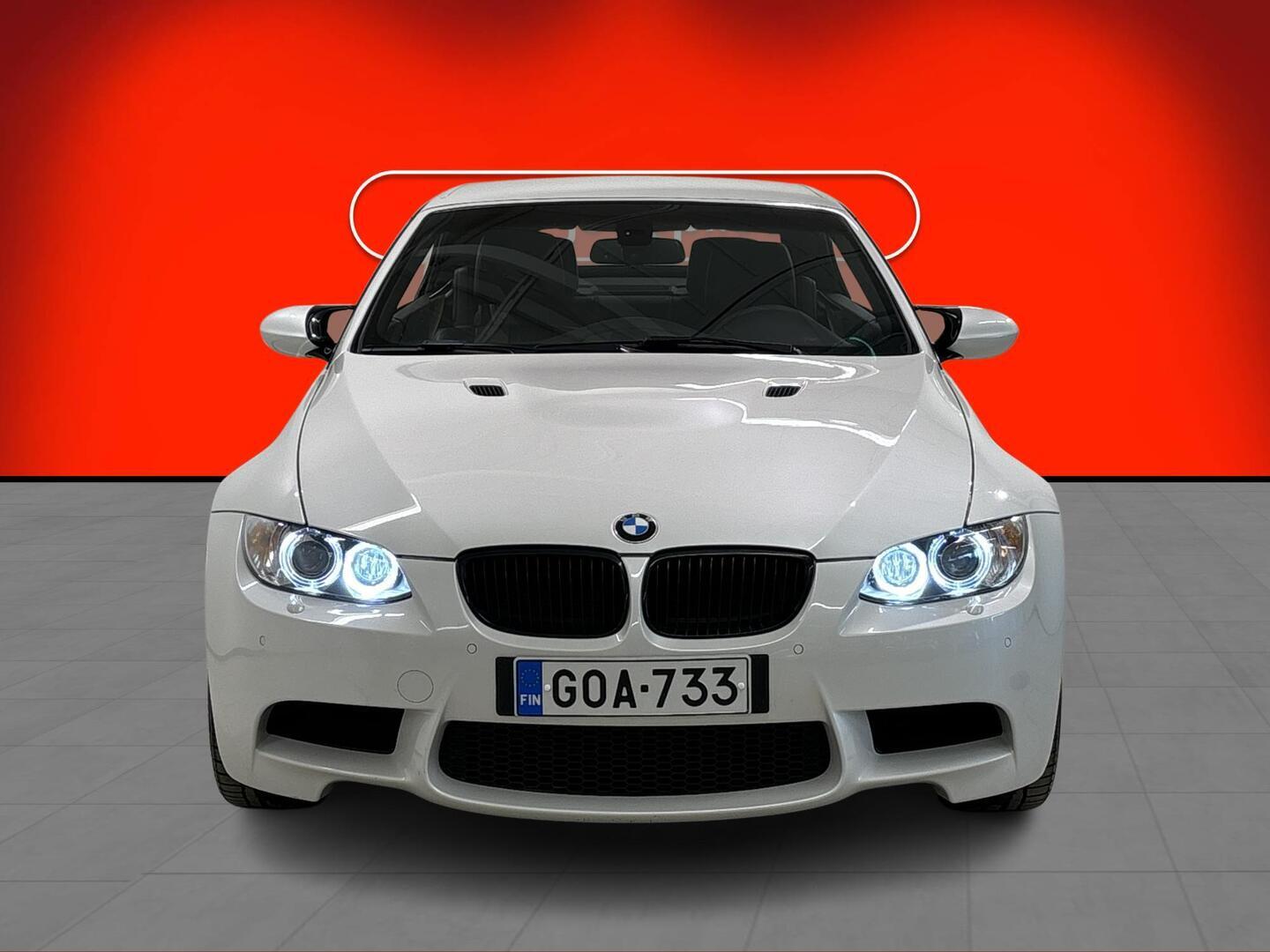 BMW M3 2011