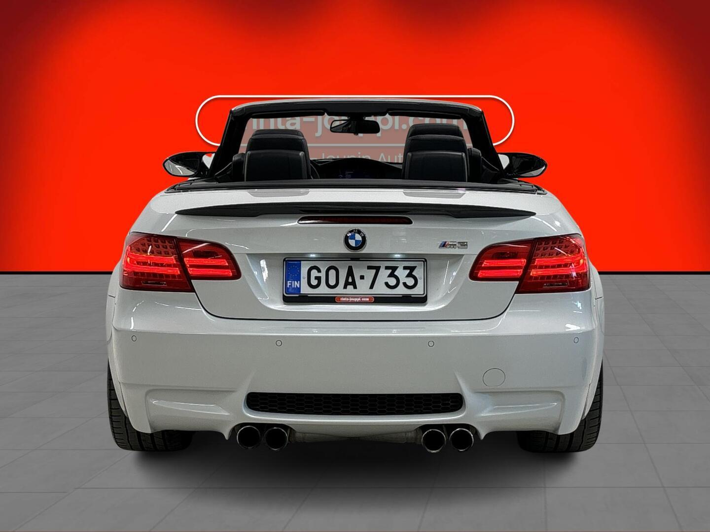 BMW M3 2011
