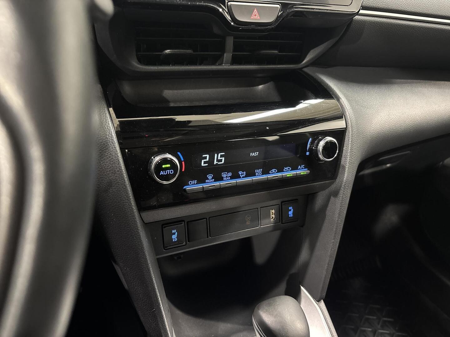 TOYOTA Yaris Cross 2023