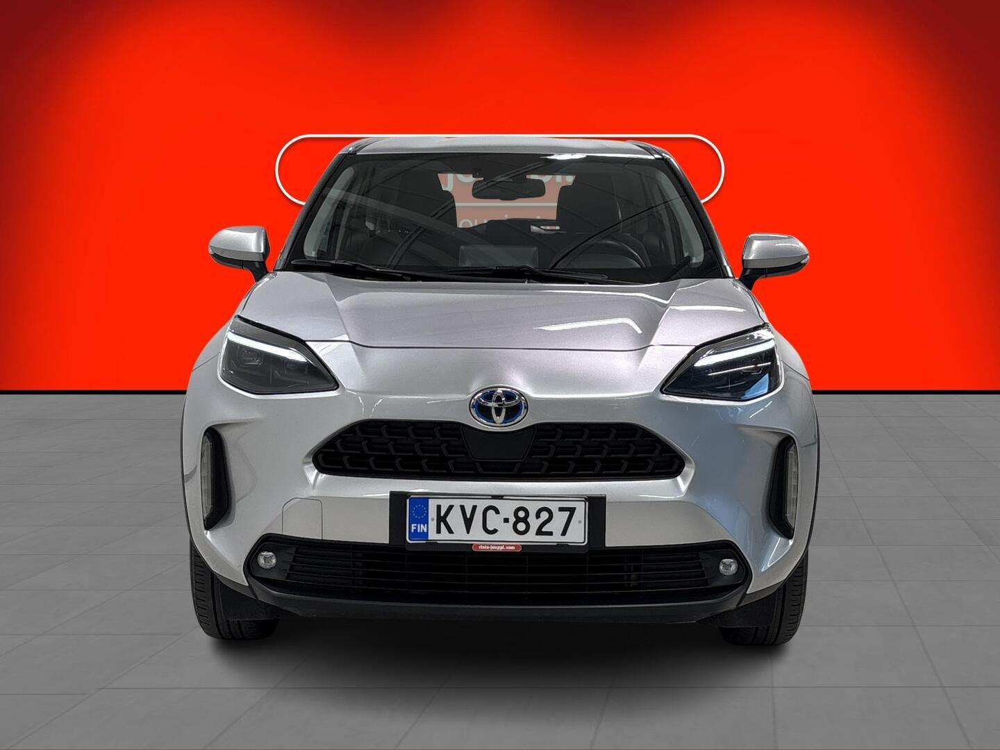 TOYOTA Yaris Cross 2023