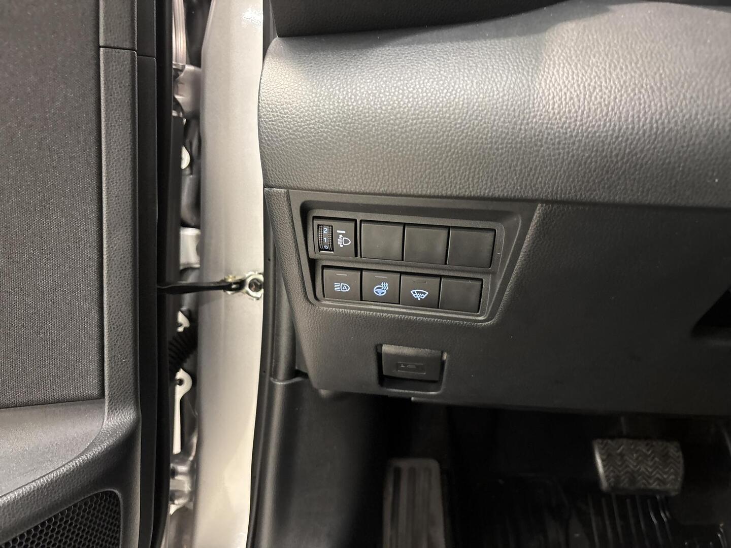 TOYOTA Yaris Cross 2023