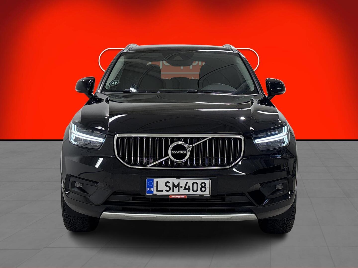 VOLVO XC40 2021