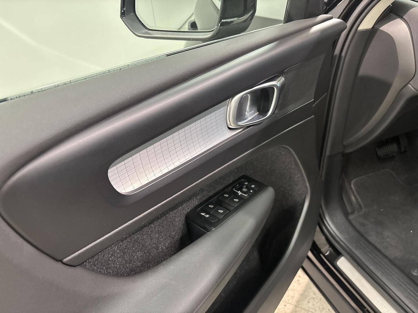 VOLVO XC40 2021
