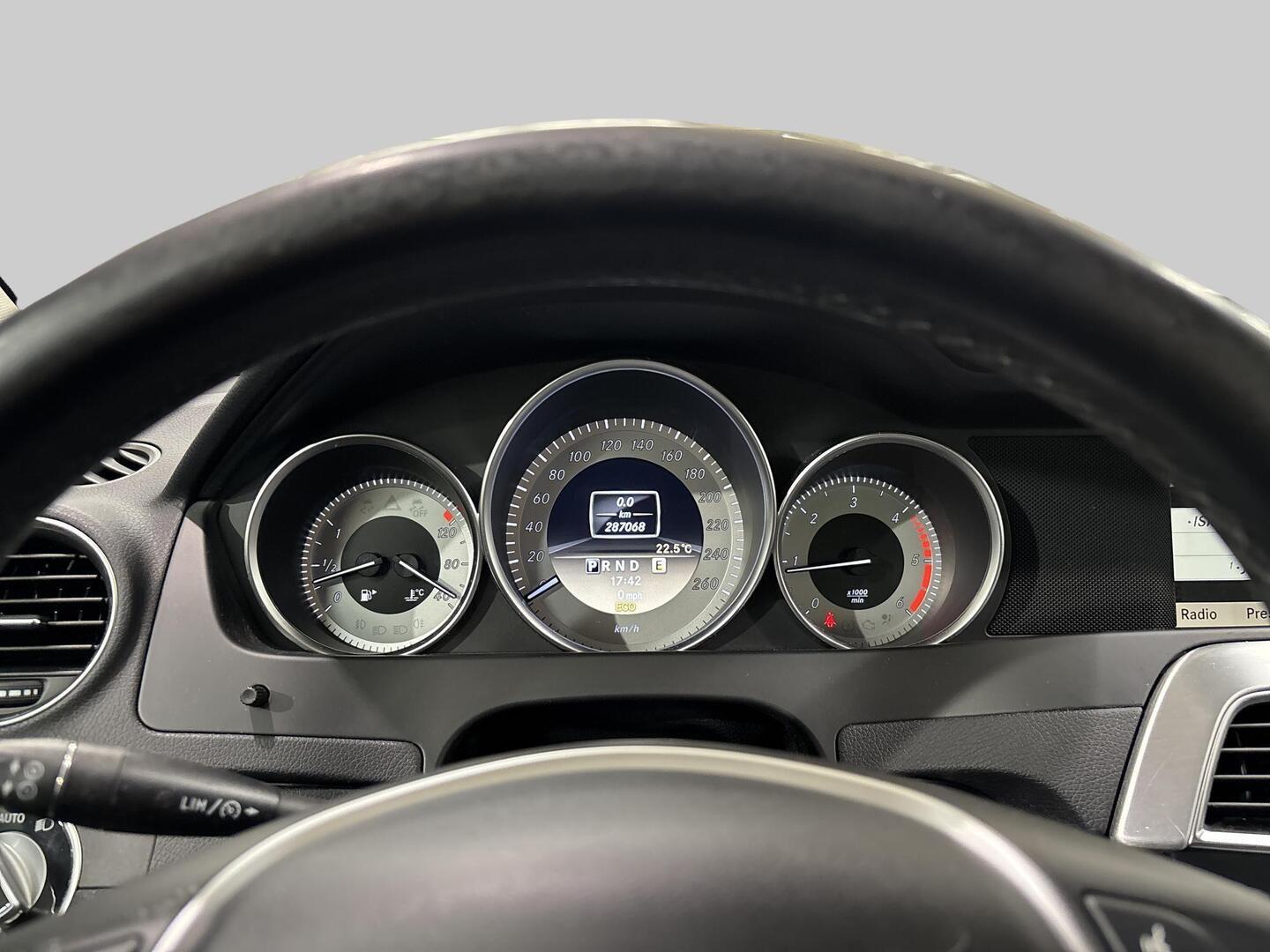 MERCEDES-BENZ C 2011