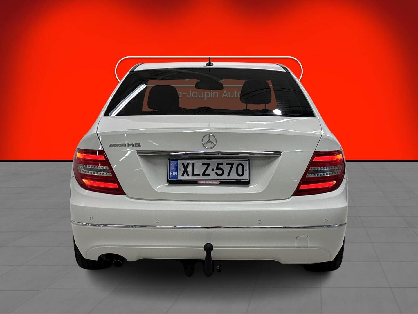 MERCEDES-BENZ C 2011