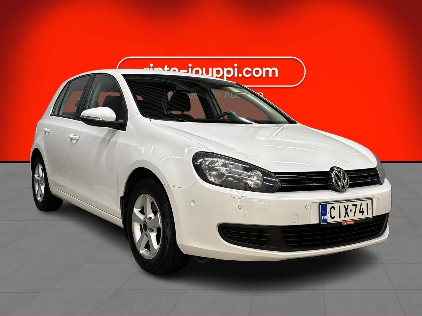 VOLKSWAGEN Golf 2012