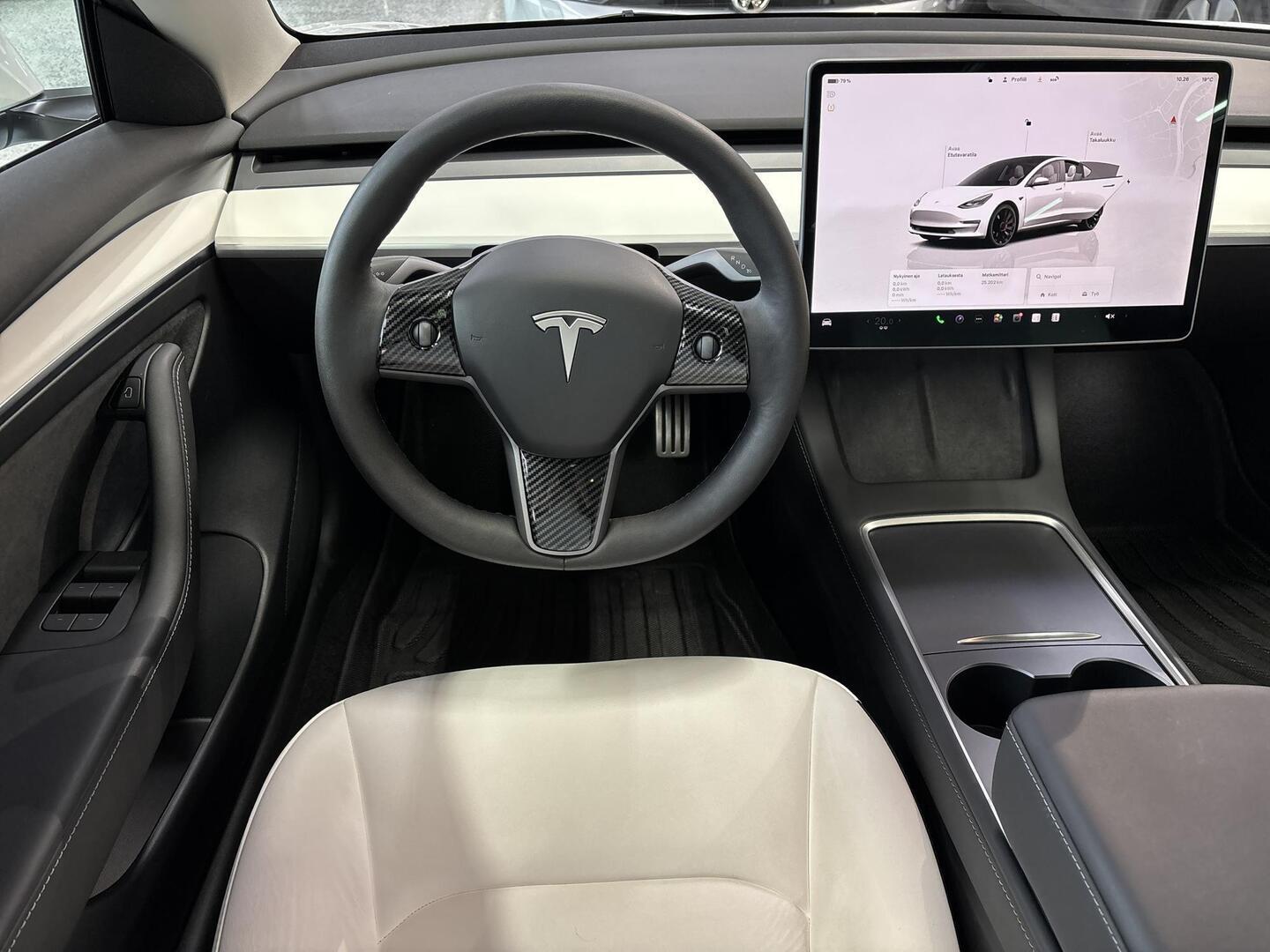 TESLA MODEL 3 2022