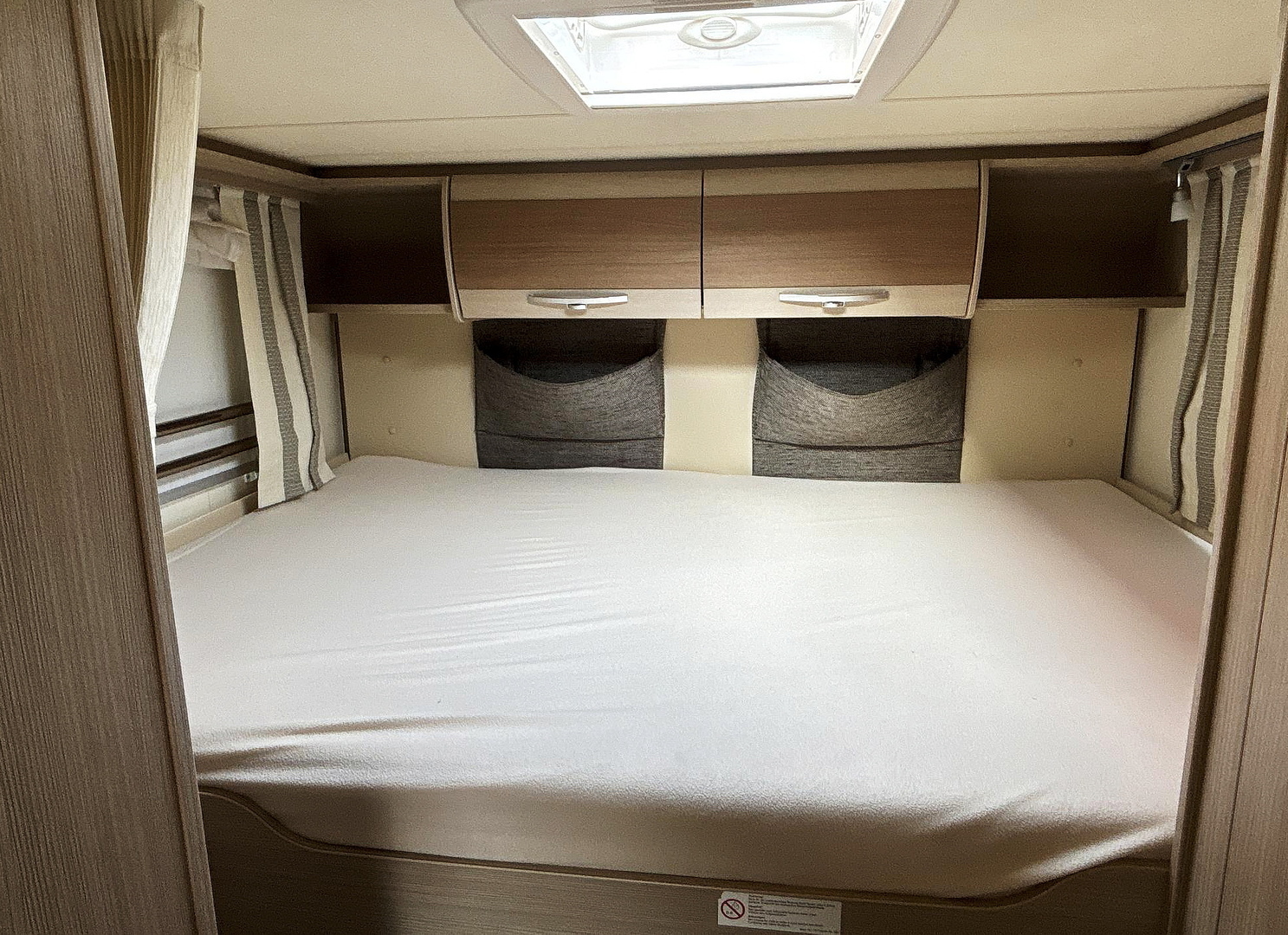 BÜRSTNER Nexxo T 715G 2013