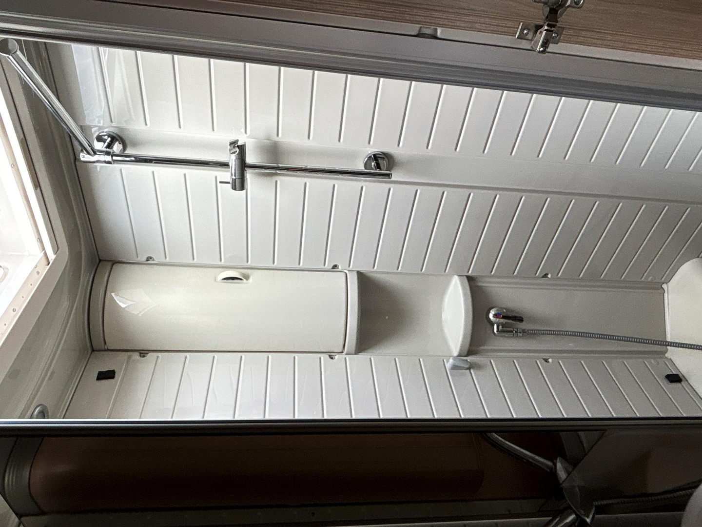 BÜRSTNER Nexxo T 715G 2013