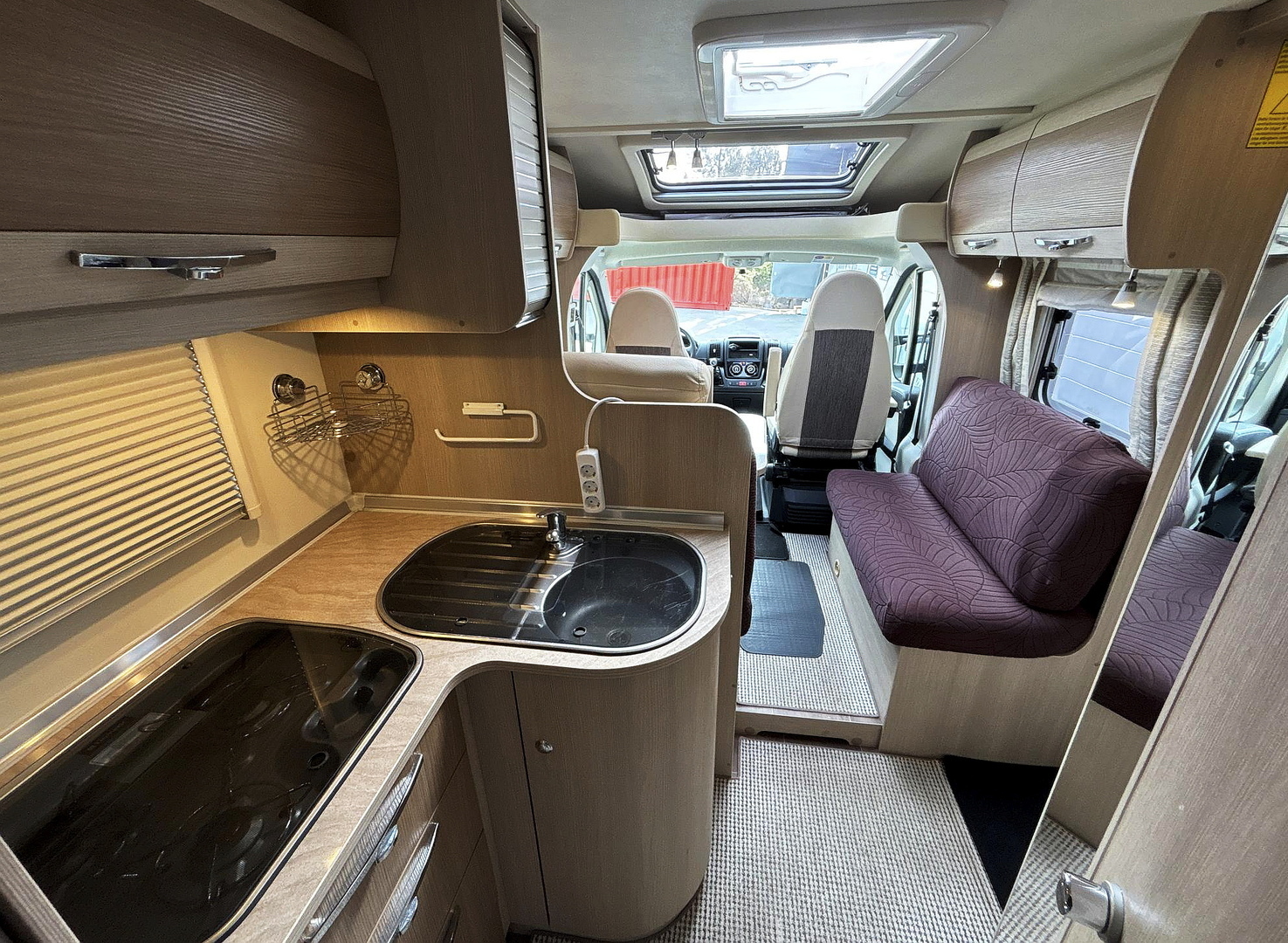 BÜRSTNER Nexxo T 715G 2013