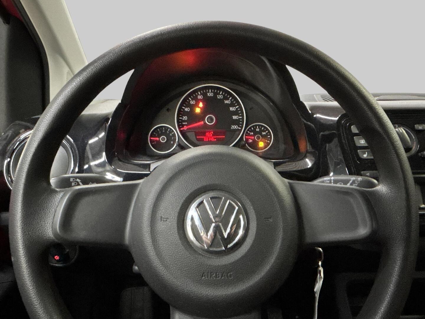 VOLKSWAGEN up! 2012