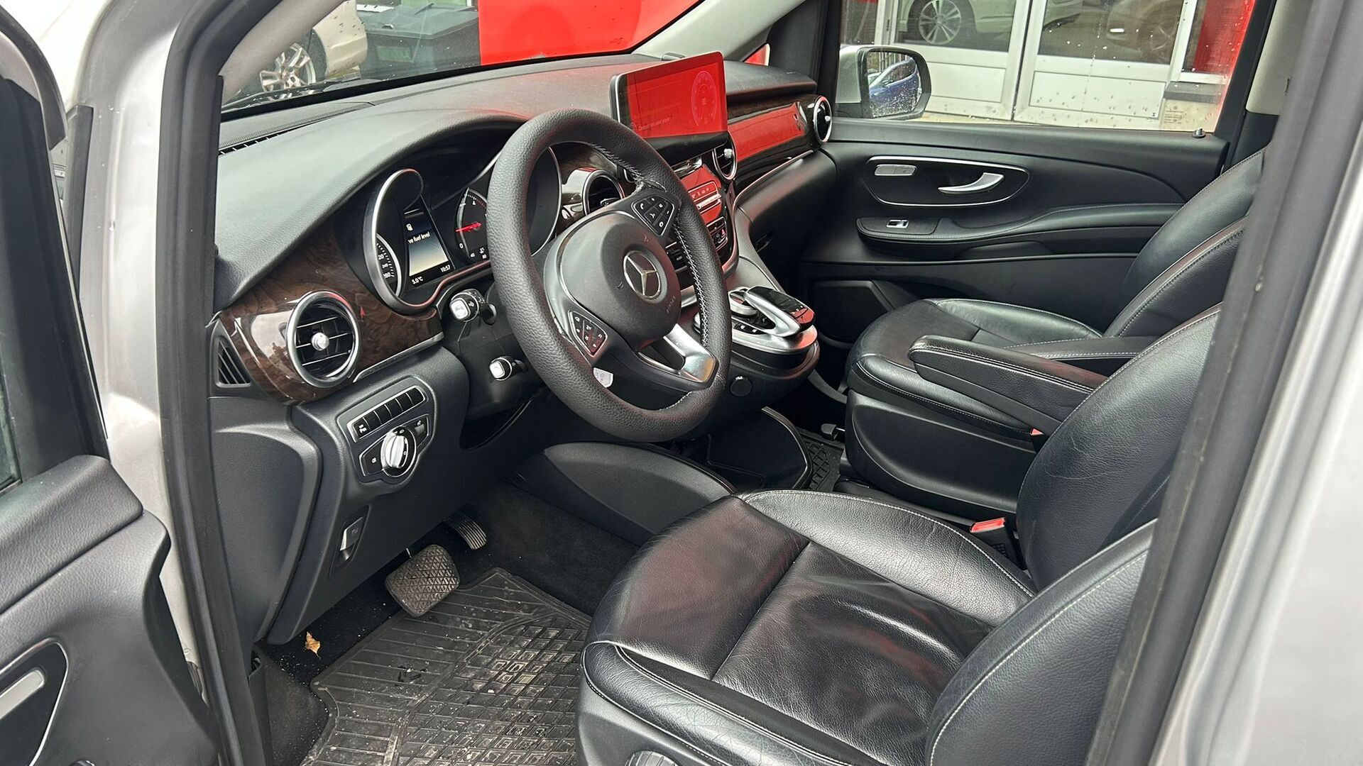 MERCEDES-BENZ V 2014