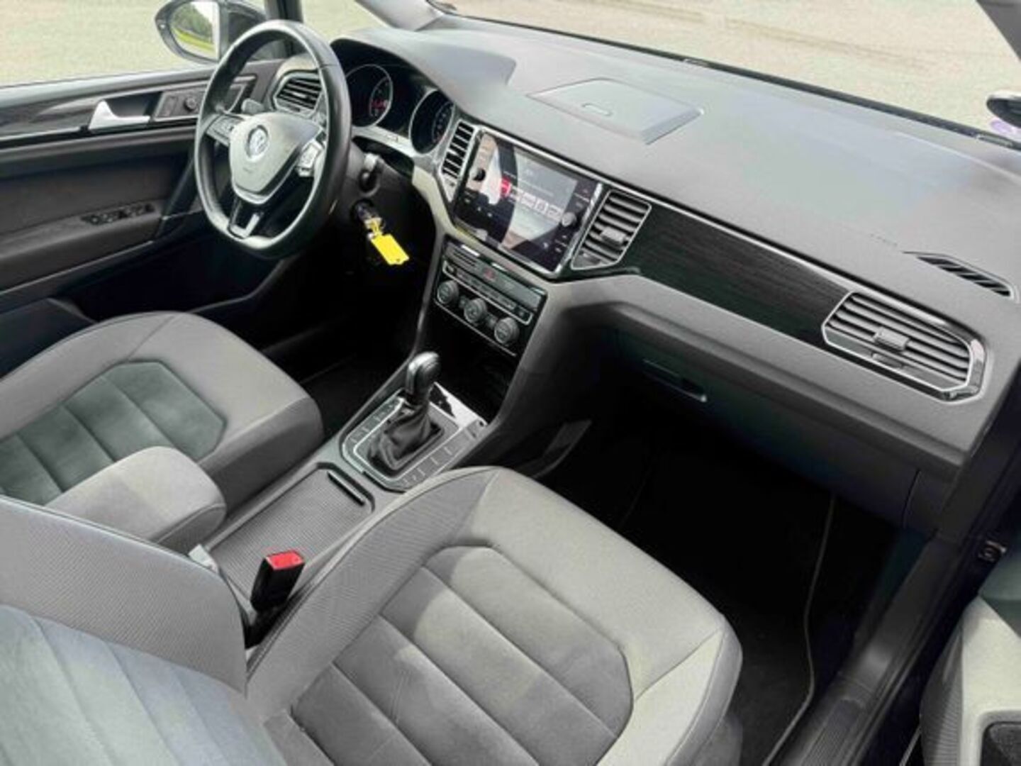 VOLKSWAGEN GOLF SPORTSVAN 2019