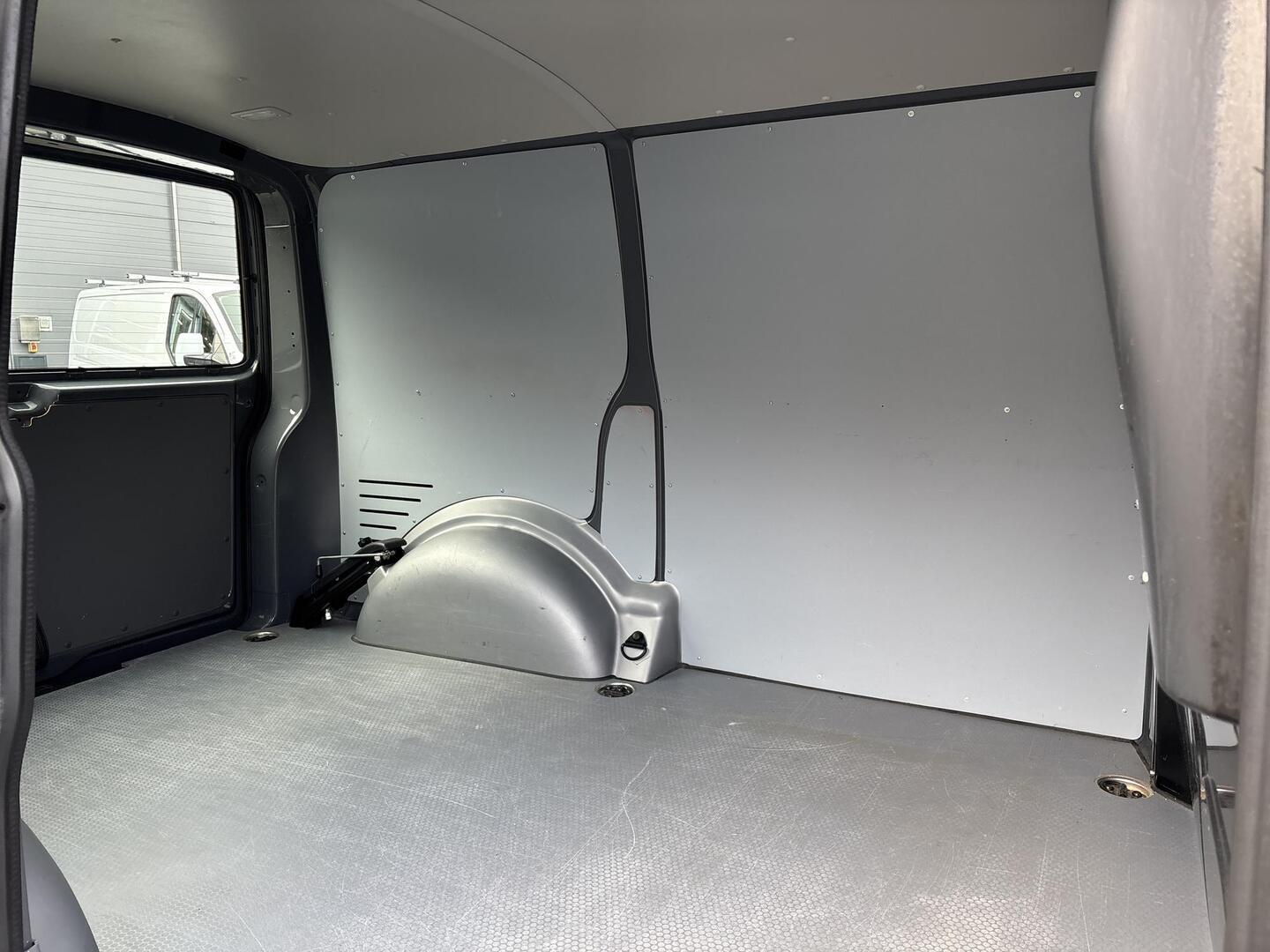 VOLKSWAGEN Transporter 2022