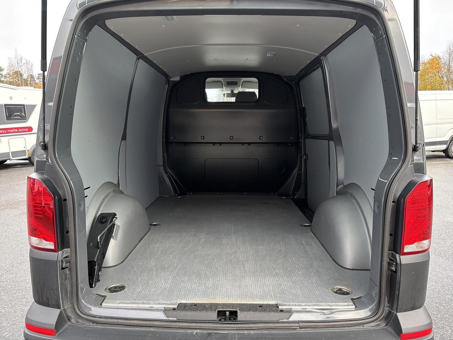 VOLKSWAGEN Transporter 2022