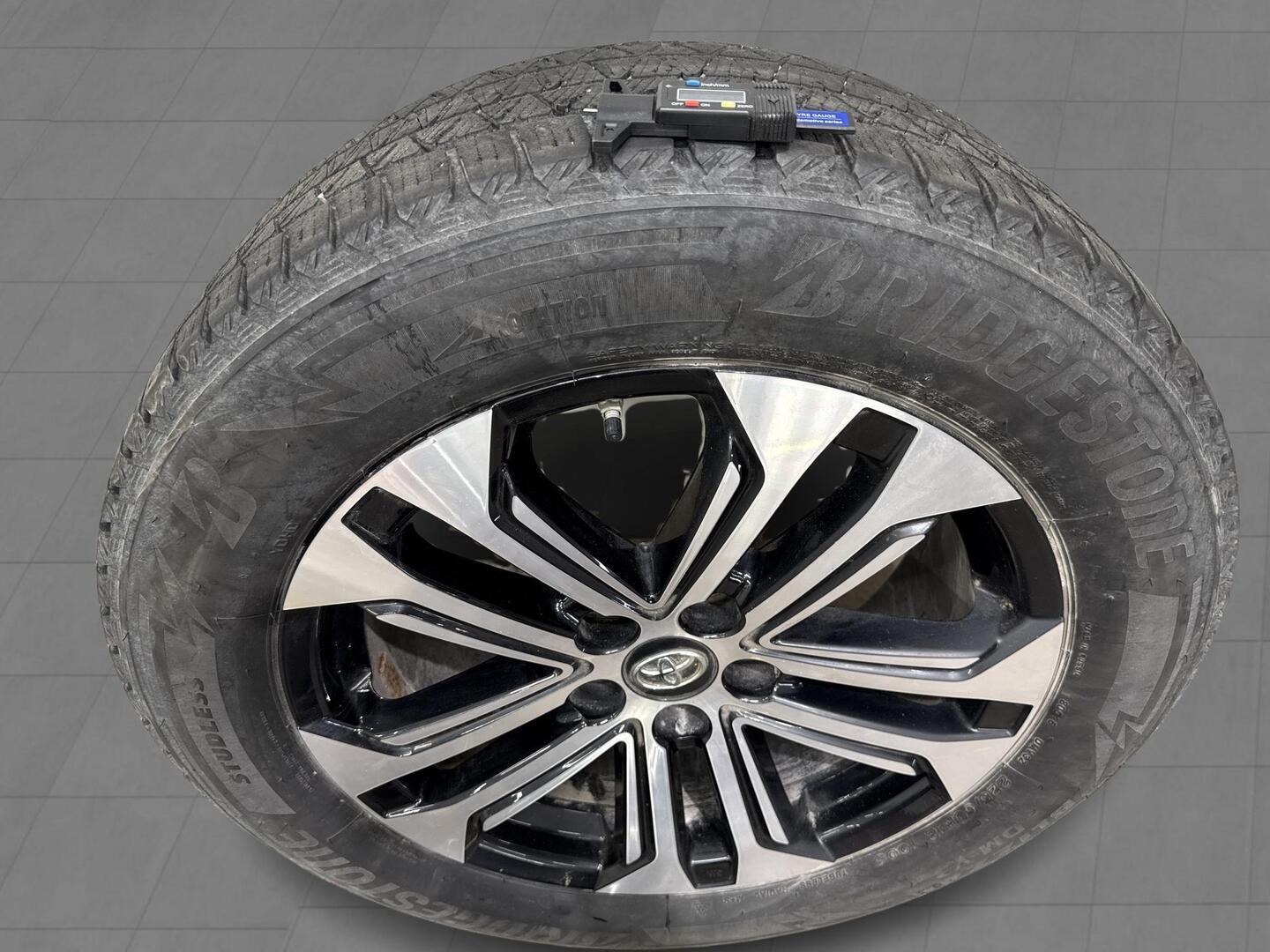 TOYOTA RAV4 PLUG-IN 2021