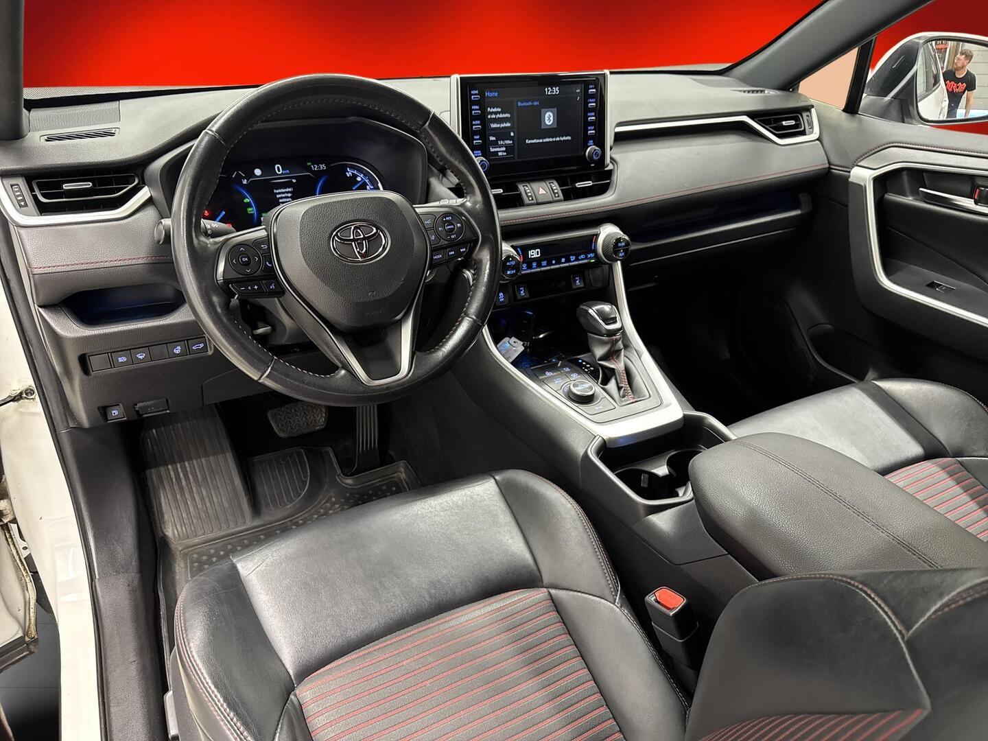 TOYOTA RAV4 PLUG-IN 2021