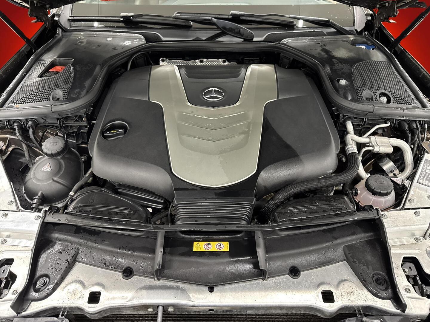 MERCEDES-BENZ E 2017