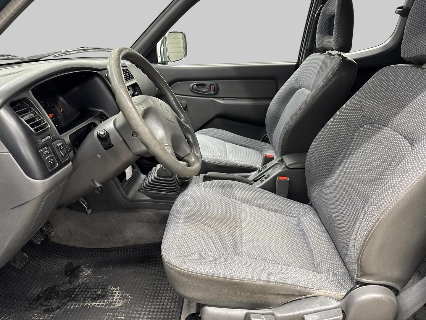 MITSUBISHI L200 2002