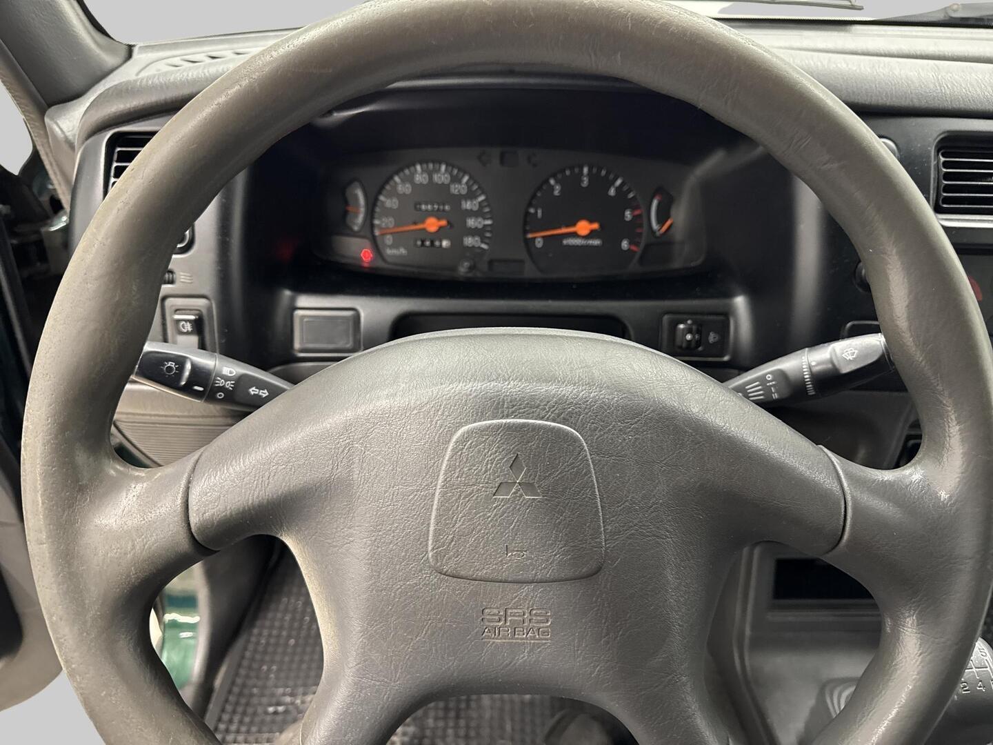 MITSUBISHI L200 2002