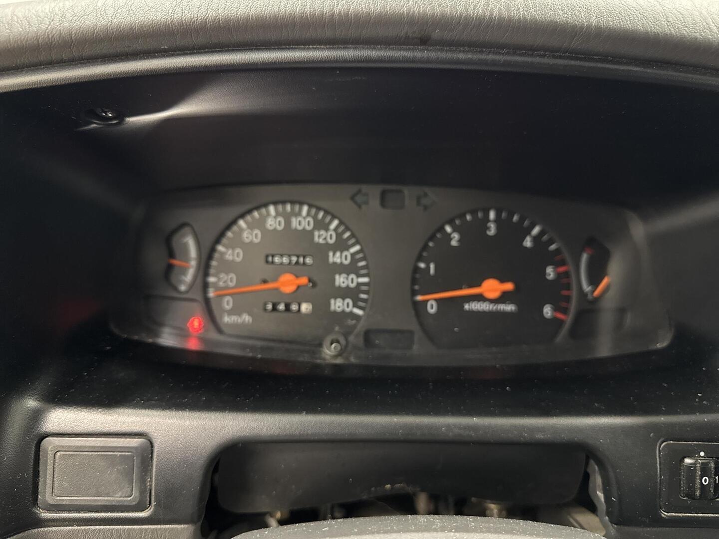 MITSUBISHI L200 2002