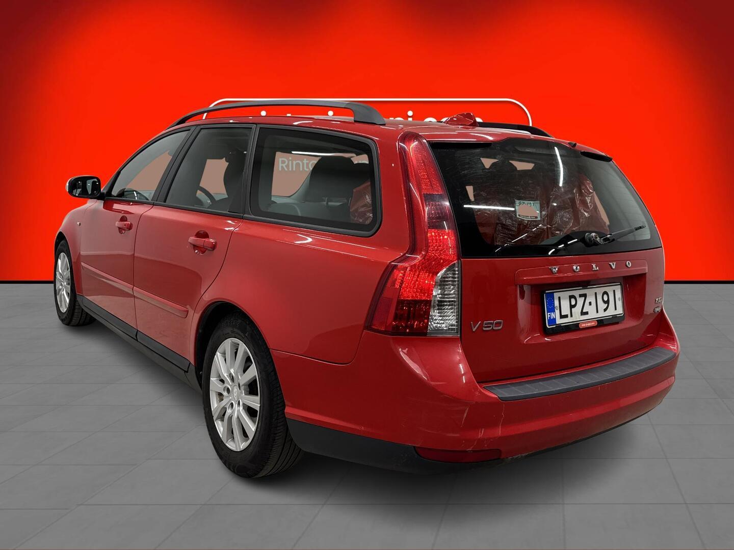 VOLVO V50 2009