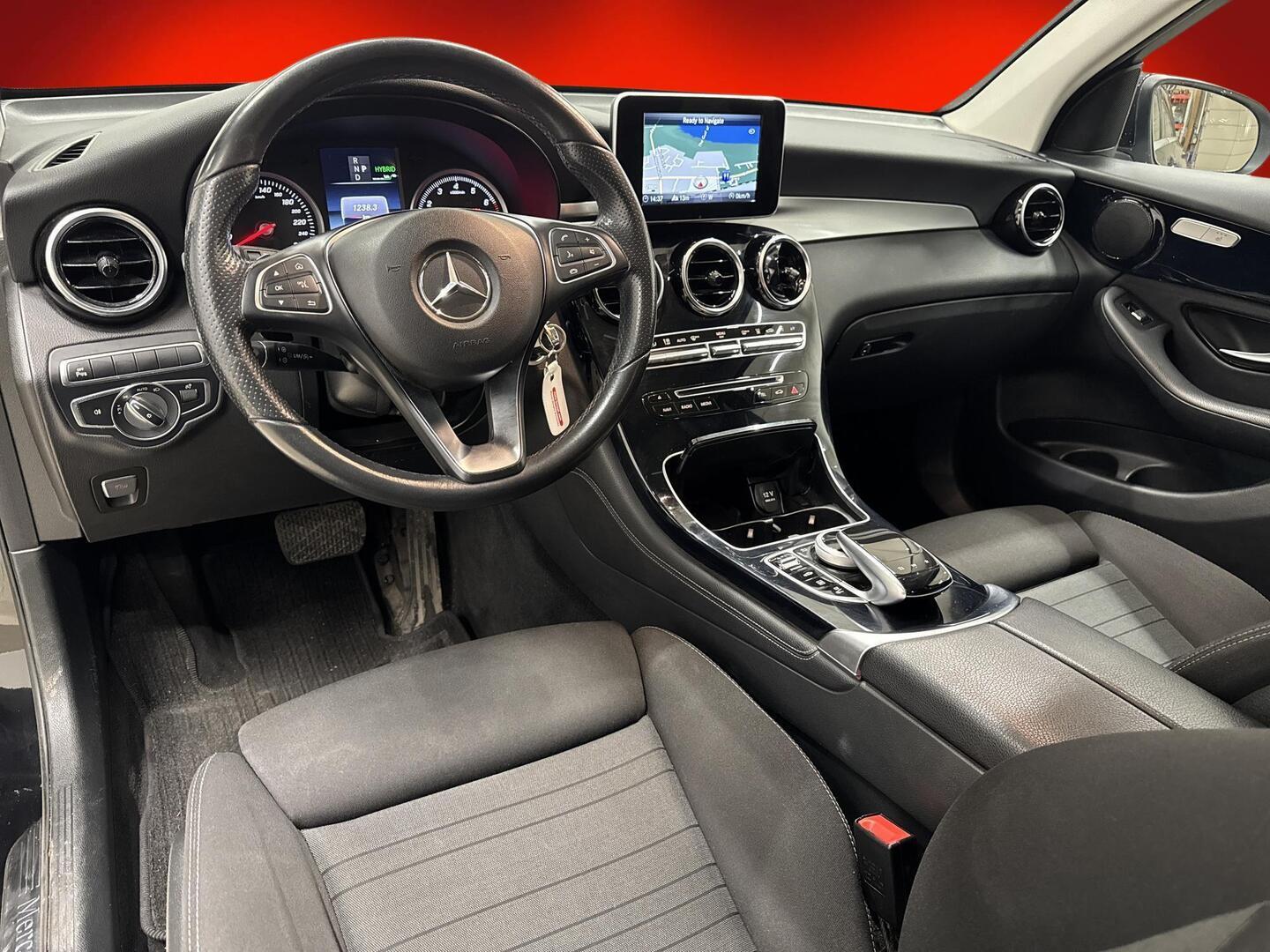 MERCEDES-BENZ GLC 2018