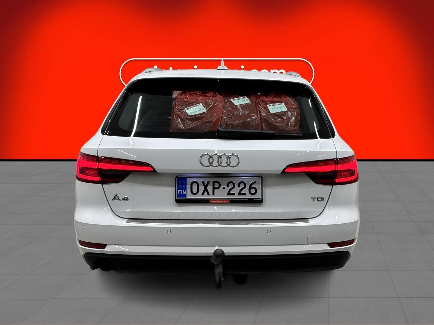 AUDI A4 2016