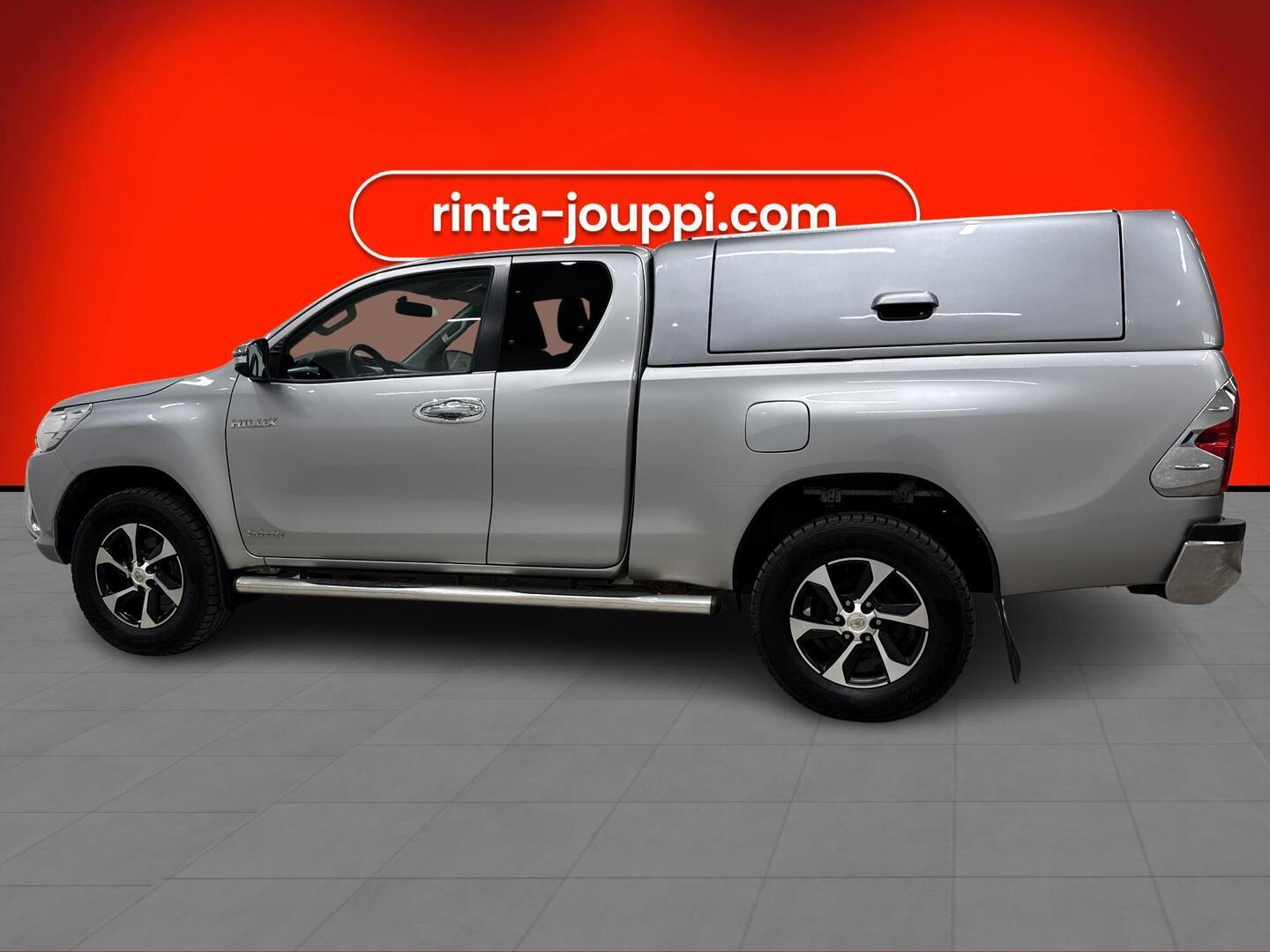 TOYOTA Hilux 2016
