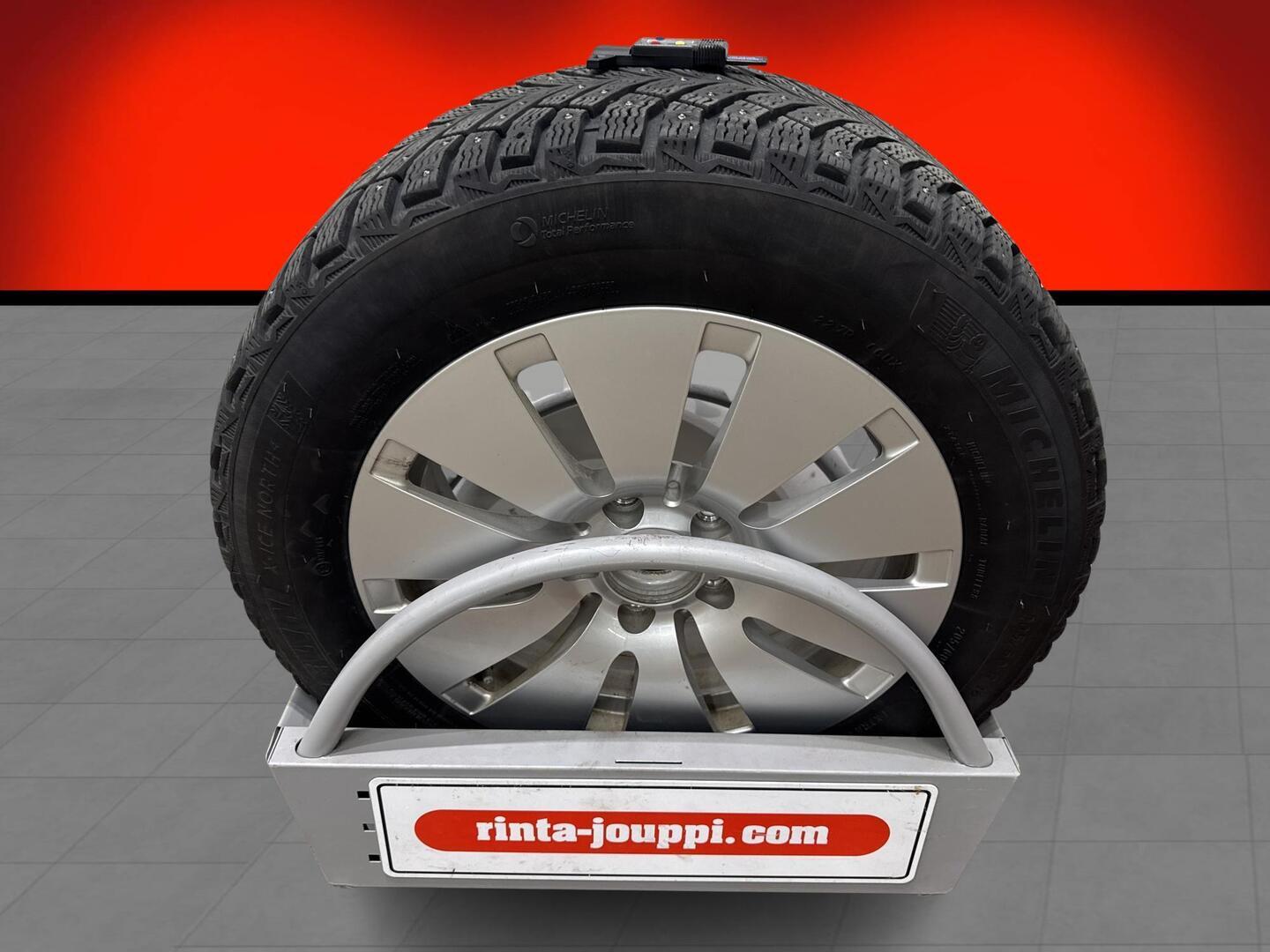 MERCEDES-BENZ B 2018