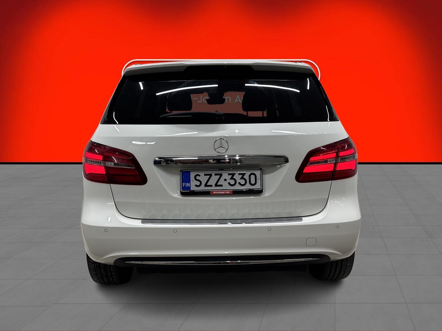 MERCEDES-BENZ B 2018