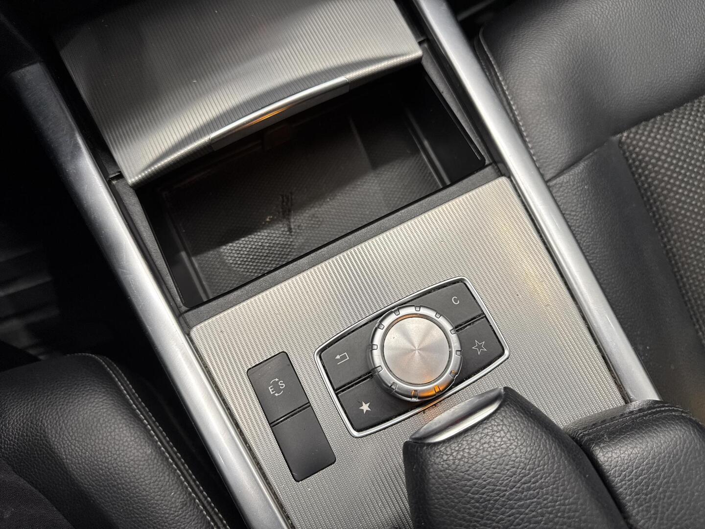 MERCEDES-BENZ E 2015