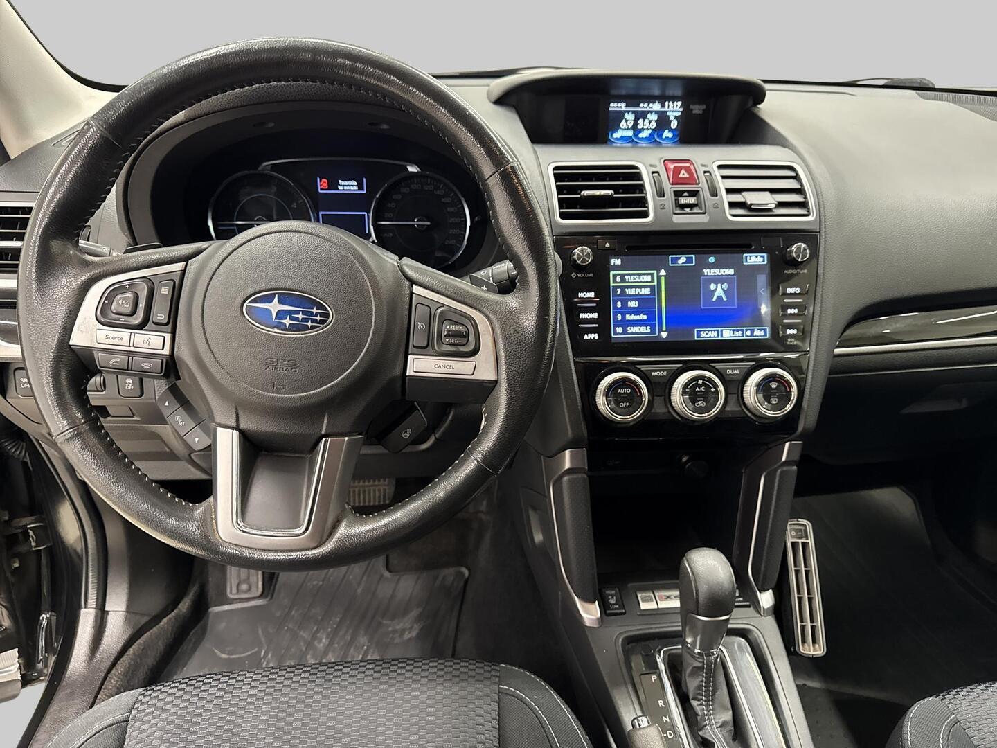SUBARU Forester 2016