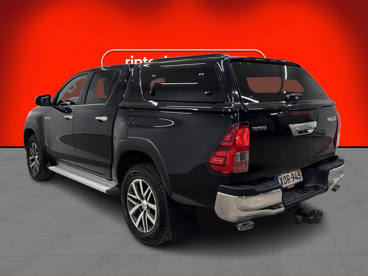 TOYOTA Hilux 2018