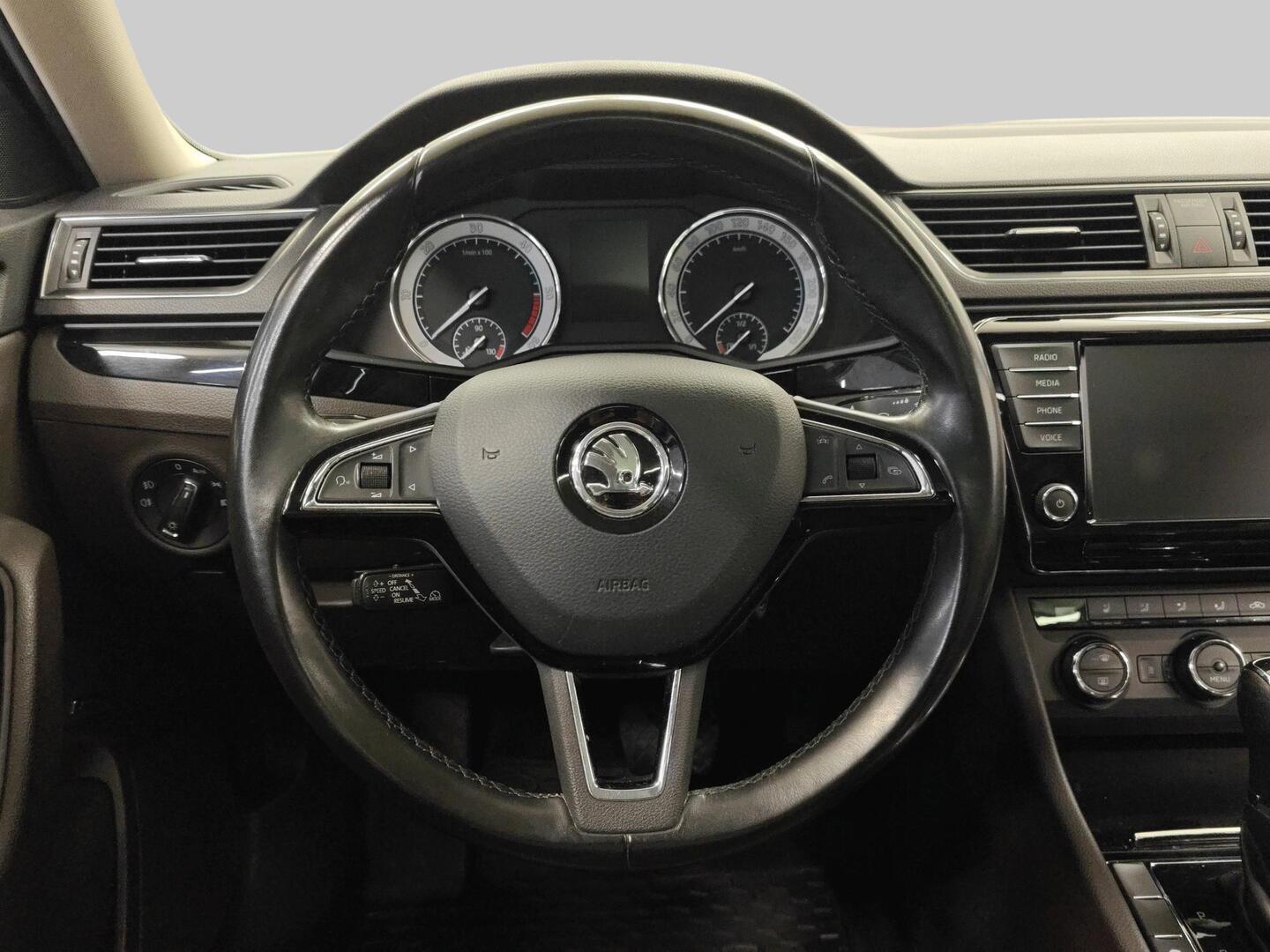 SKODA Superb 2017