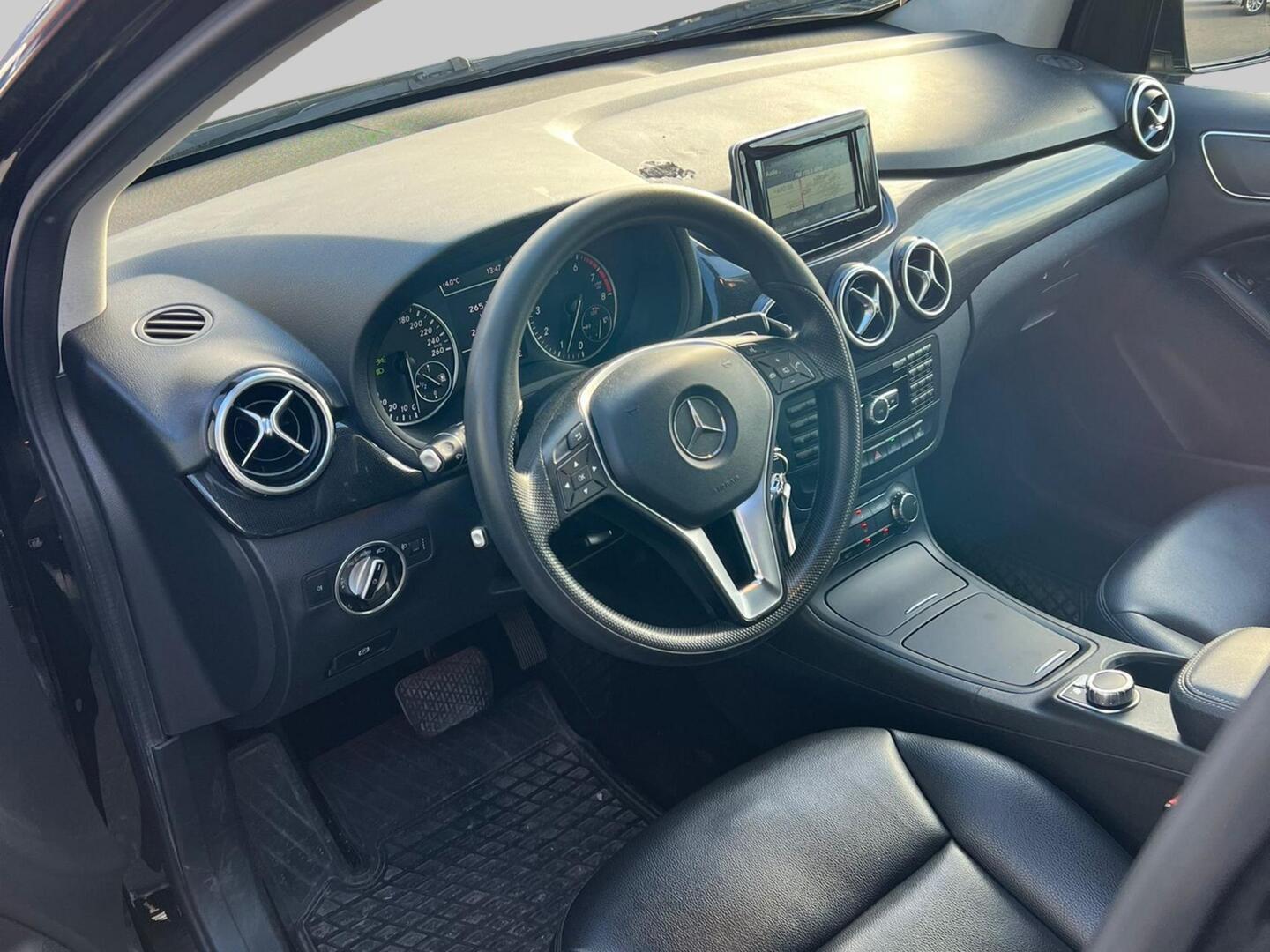 MERCEDES-BENZ B 2015