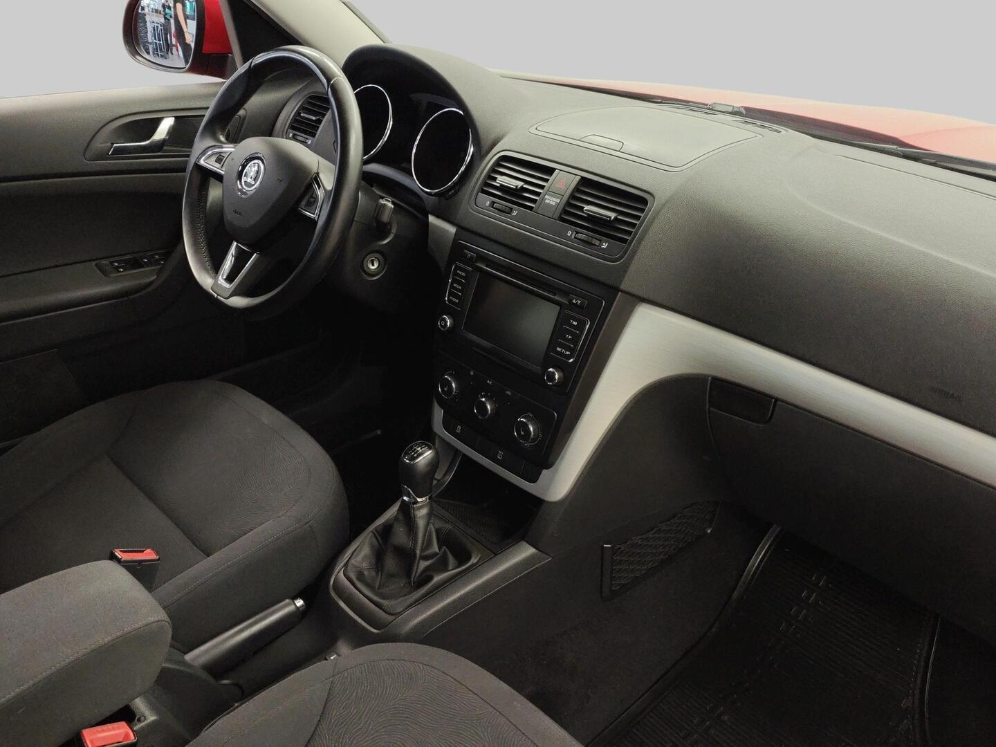 SKODA Yeti 2014