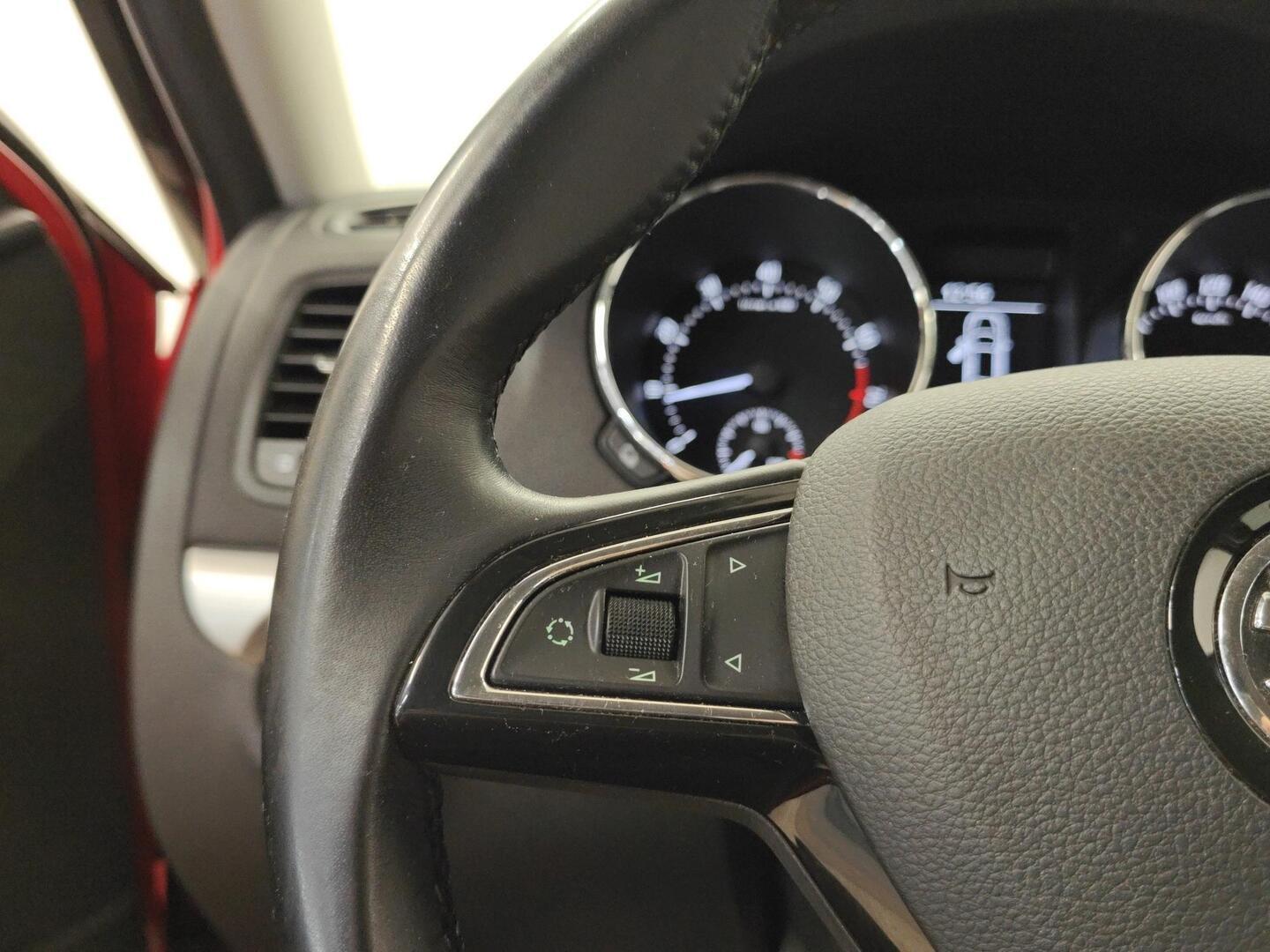 SKODA Yeti 2014