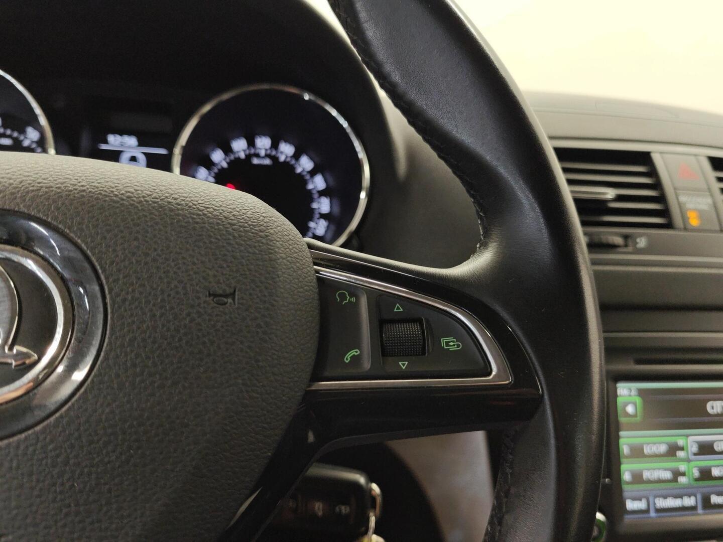SKODA Yeti 2014