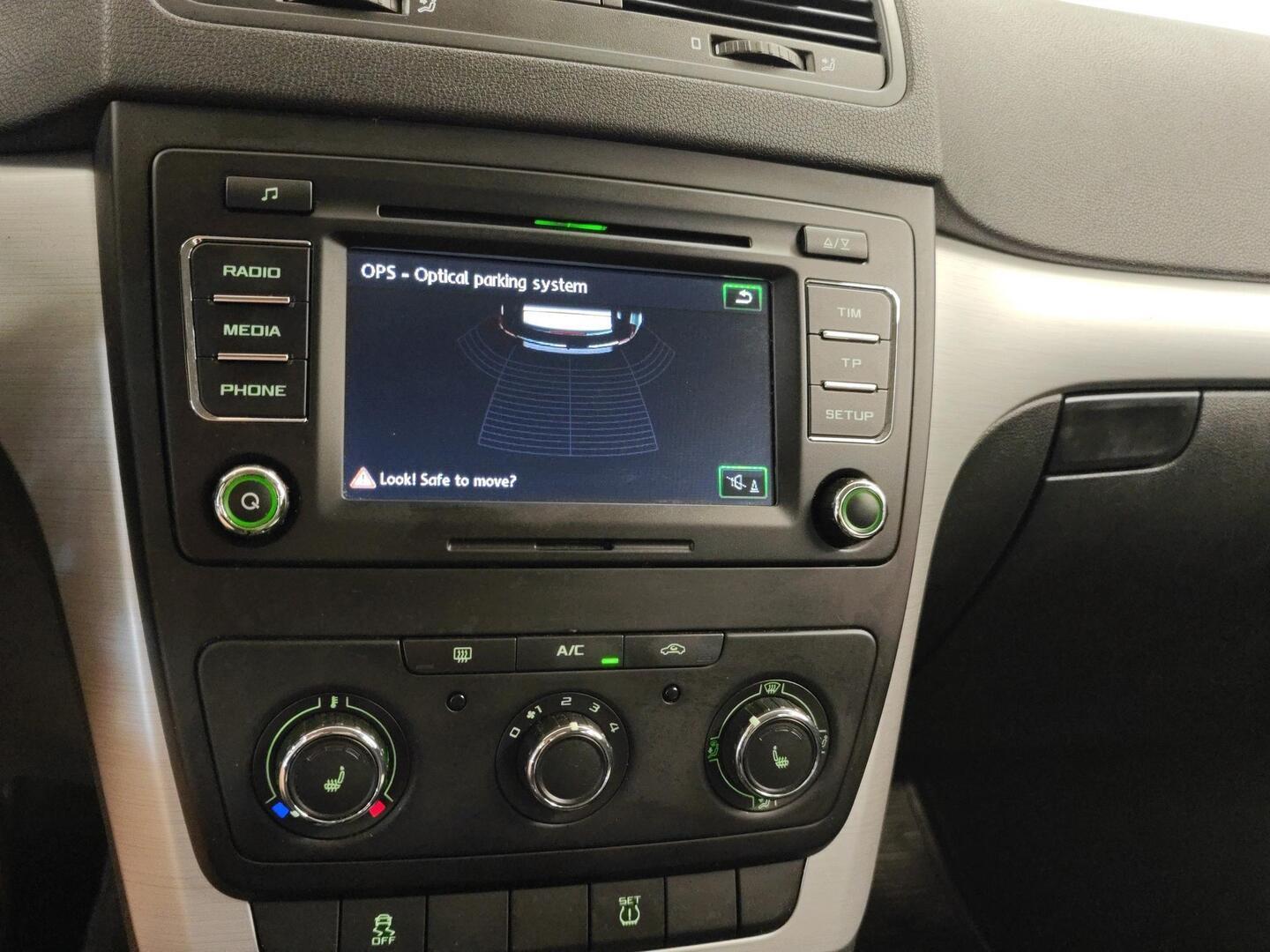 SKODA Yeti 2014