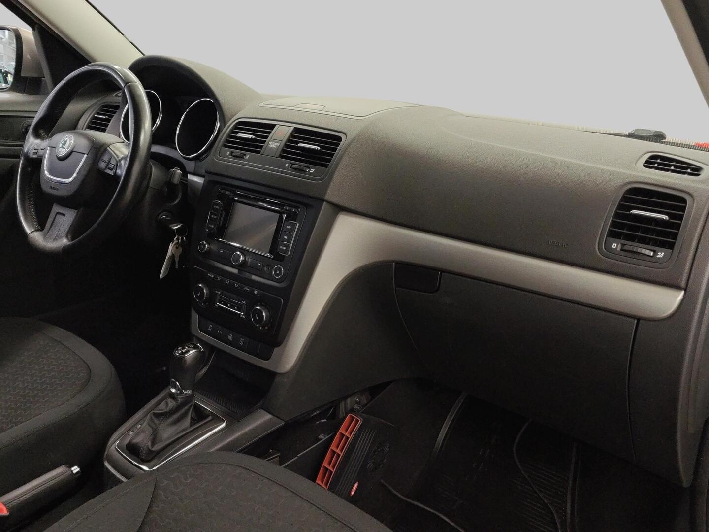 SKODA Yeti 2013