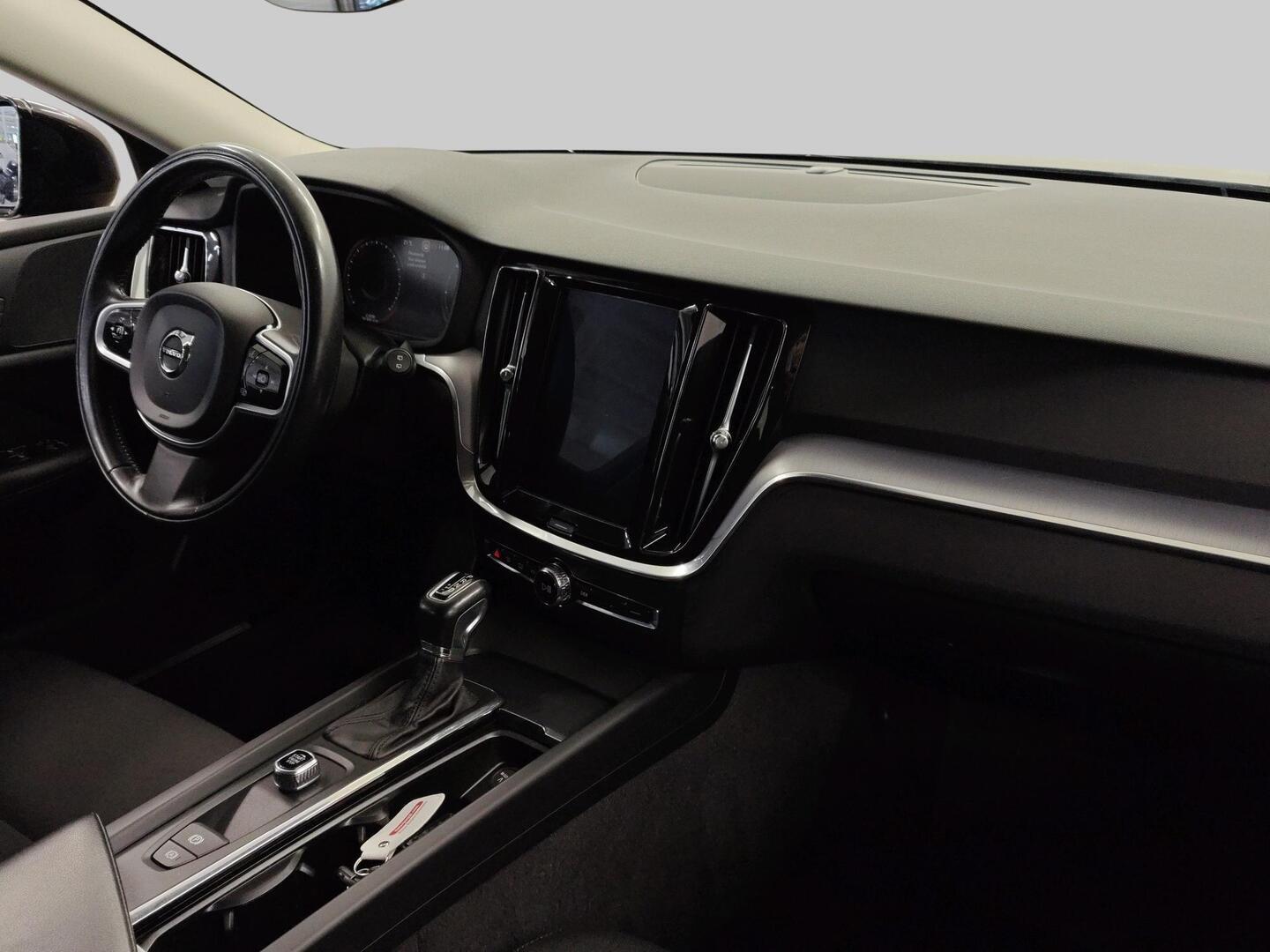 VOLVO V60 Cross Country 2019