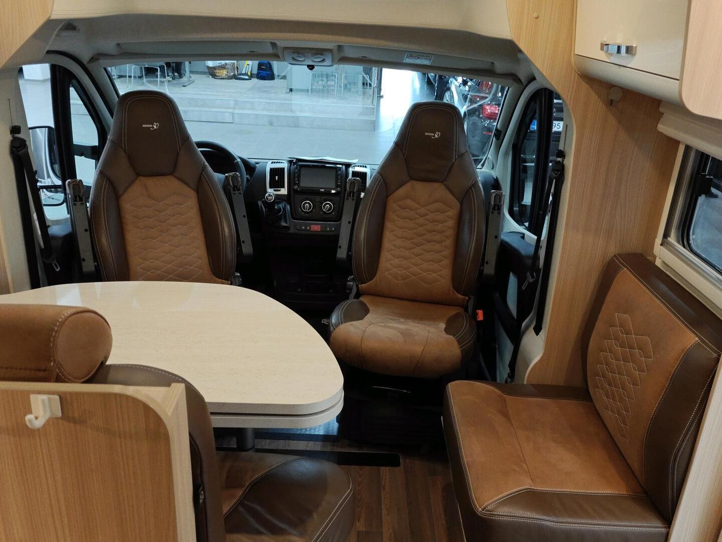 BÜRSTNER NEXXO Time T660 2019