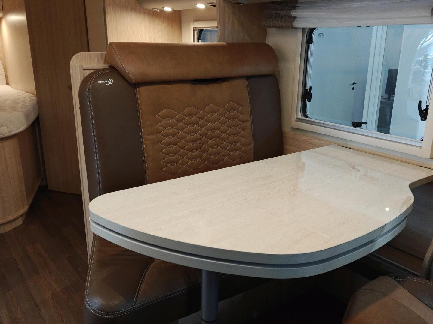 BÜRSTNER NEXXO Time T660 2019